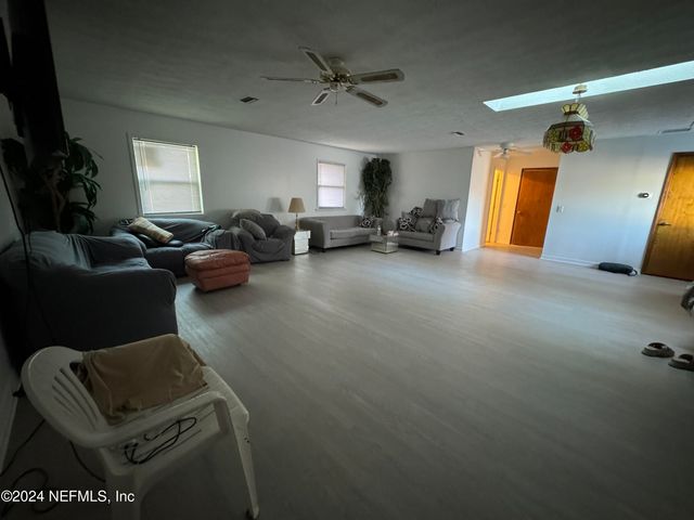 3832 SANDY SHORES Drive, Jacksonville, FL 32277