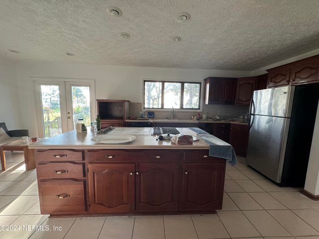 3832 SANDY SHORES Drive, Jacksonville, FL 32277