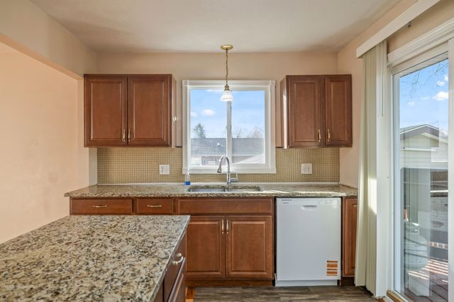 600 SE 28th Street, Des Moines, IA 50317