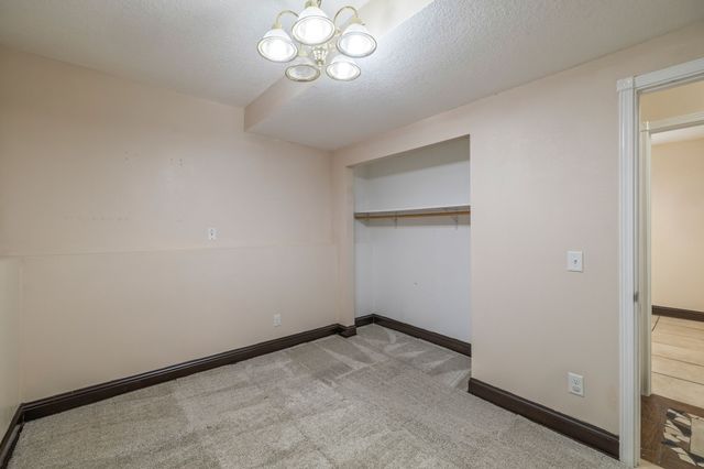 600 SE 28th Street, Des Moines, IA 50317