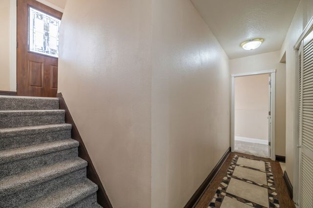 600 SE 28th Street, Des Moines, IA 50317