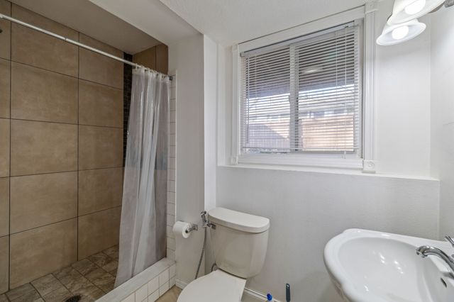 600 SE 28th Street, Des Moines, IA 50317