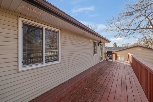 600 SE 28th Street, Des Moines, IA 50317