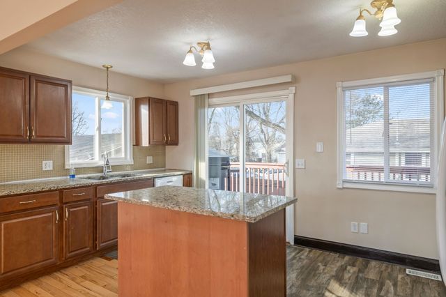 600 SE 28th Street, Des Moines, IA 50317