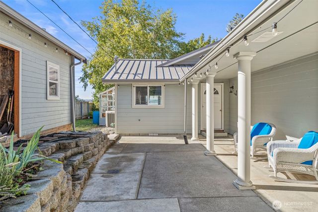 3834 85th Avenue NW, Olympia, WA 98502