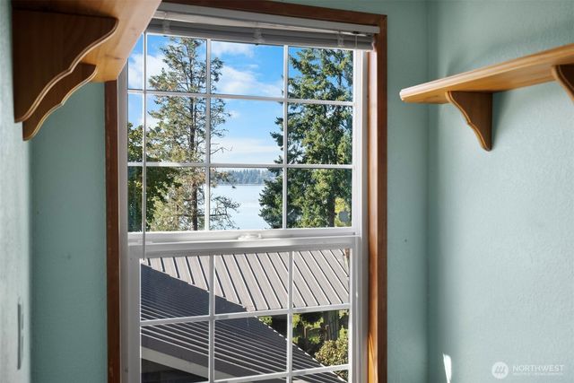 3834 85th Avenue NW, Olympia, WA 98502