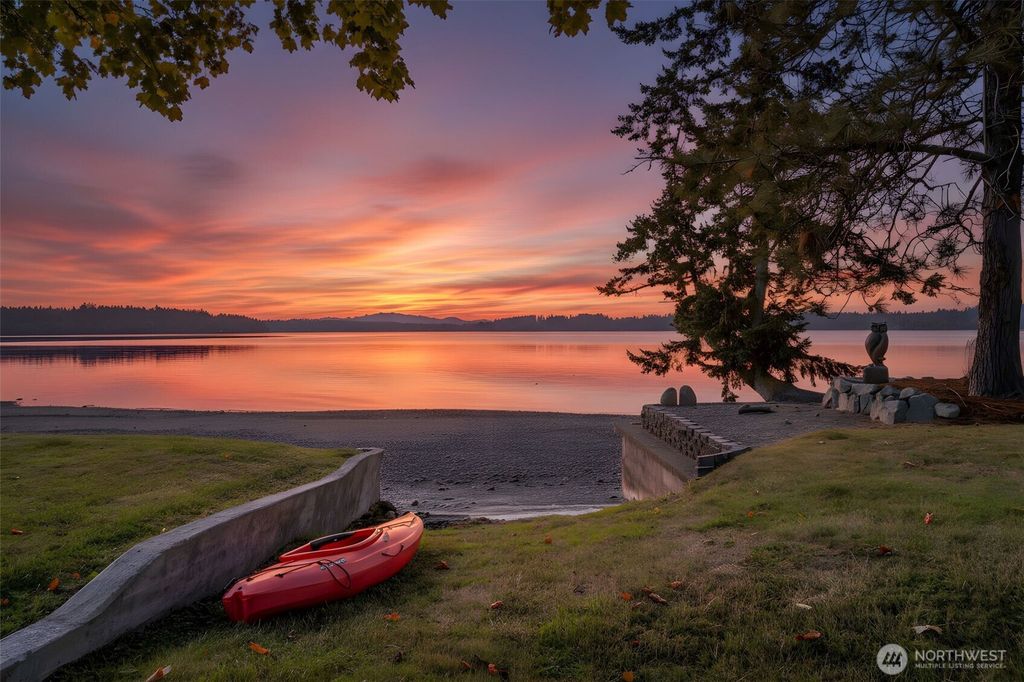 3834 85th Avenue NW, Olympia, WA 98502