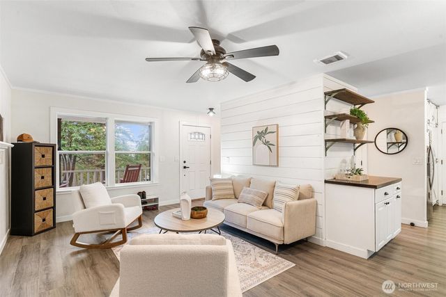 11518 Cedar Grove Street NW, Gig Harbor, WA 98329