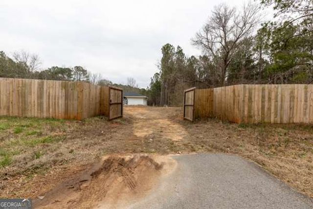 1674 Ga-92, Fayetteville, GA 30214