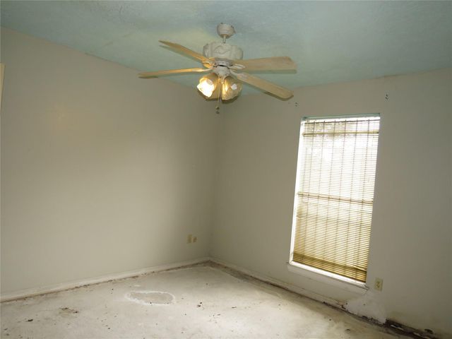 11718 Coachfield Lane, Houston, TX 77035