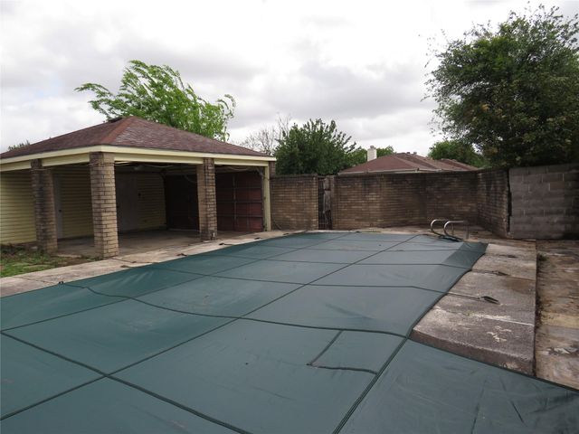 11718 Coachfield Lane, Houston, TX 77035