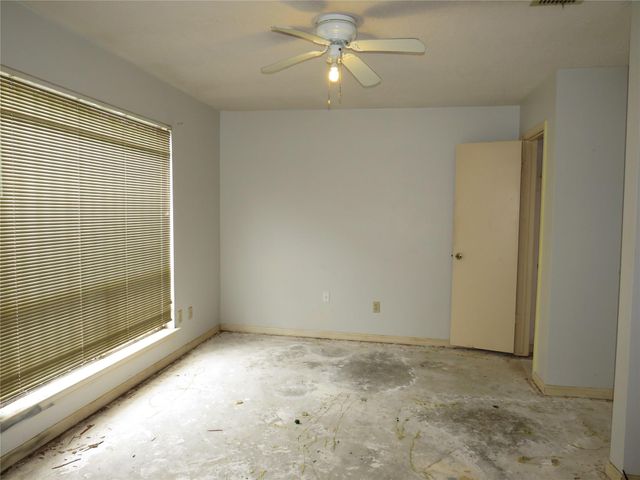 11718 Coachfield Lane, Houston, TX 77035