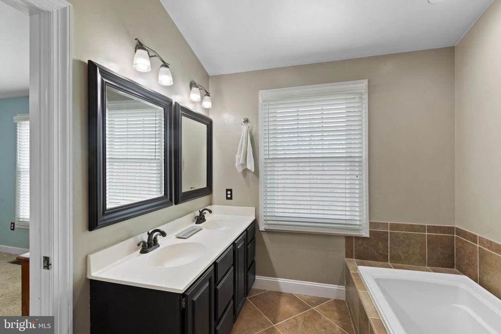 Image 23 of property listing at 5736 APRIL JOURNEY #79, Columbia, MD 21044