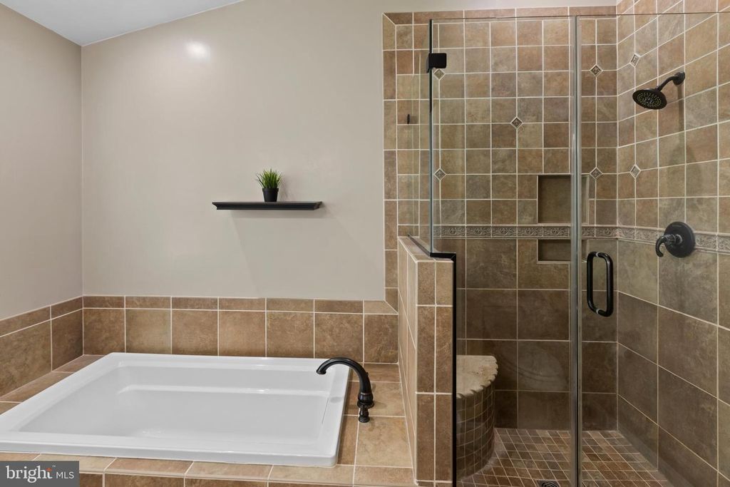 Image 24 of property listing at 5736 APRIL JOURNEY #79, Columbia, MD 21044