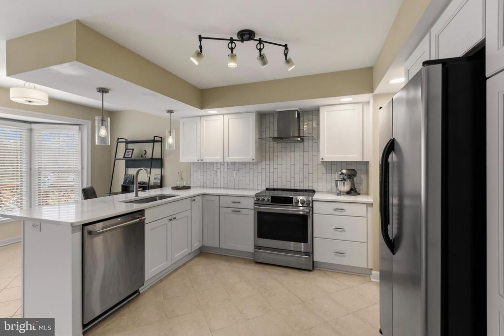Image 5 of property listing at 5736 APRIL JOURNEY #79, Columbia, MD 21044
