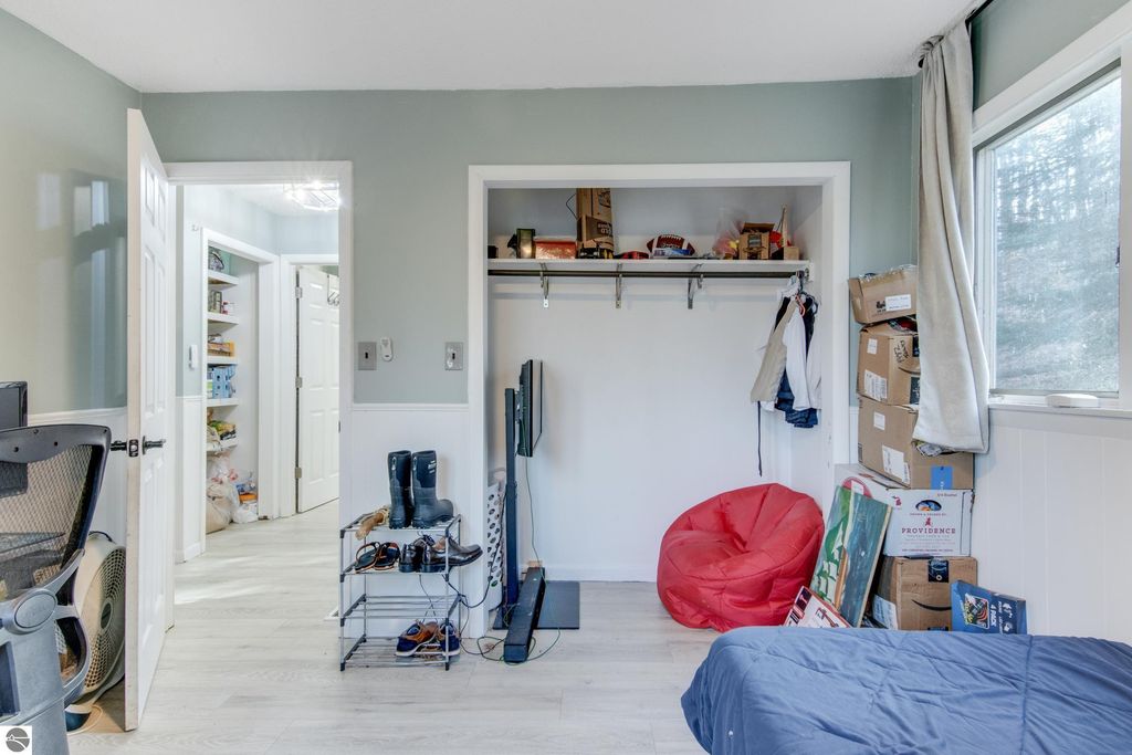 Image 19 of property listing at 4482 Schuss Mountain Road, Bellaire, MI 49615