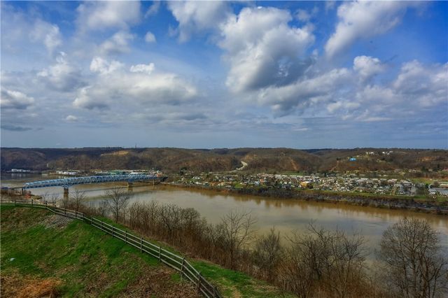 2016 Cade Drive, Center Twp, PA 15061