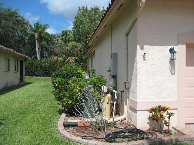 329 Millpond Lane, Port St. Lucie, FL 34986
