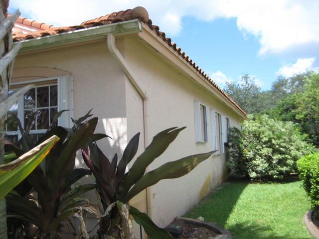 329 Millpond Lane, Port St. Lucie, FL 34986