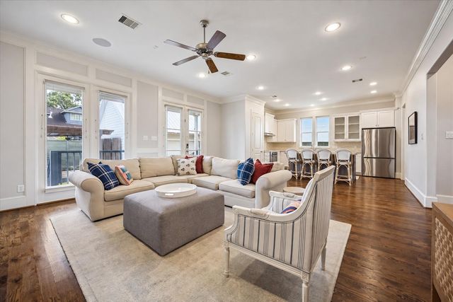 1223 Welch Street, Houston, TX 77006