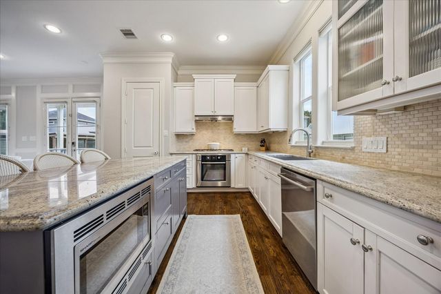1223 Welch Street, Houston, TX 77006