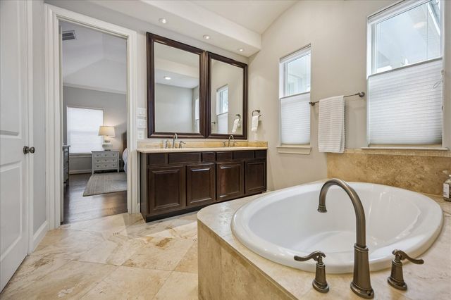 1223 Welch Street, Houston, TX 77006