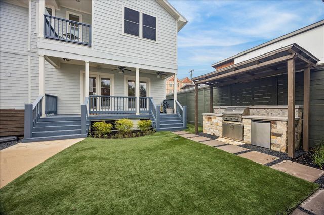 1223 Welch Street, Houston, TX 77006