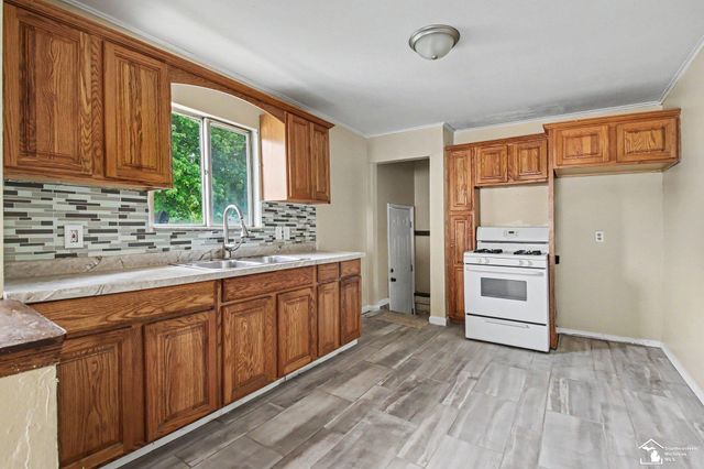 10909 Maple Street Street, Temperance, MI 48182