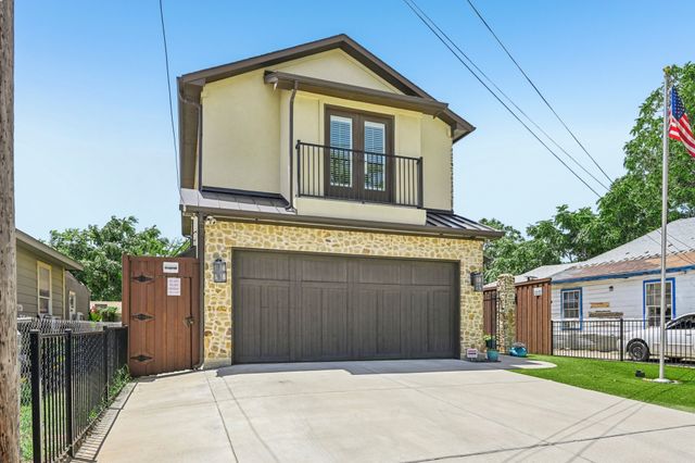 3105 Pastor Street, Dallas, TX 75212