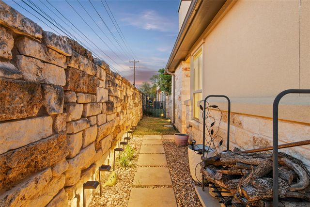 549 Clubhouse DR G, Georgetown, TX 78628