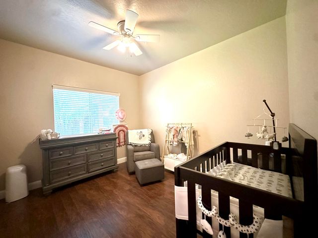 2012 W Crystal Avenue, Visalia, CA 93291