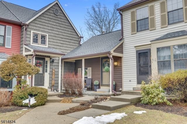 104 Wood Duck Ct, Allamuchy Twp., NJ 07840