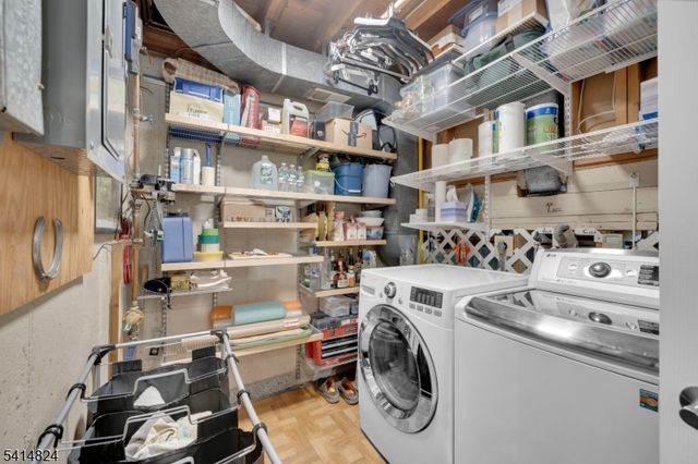 104 Wood Duck Ct, Allamuchy Twp., NJ 07840