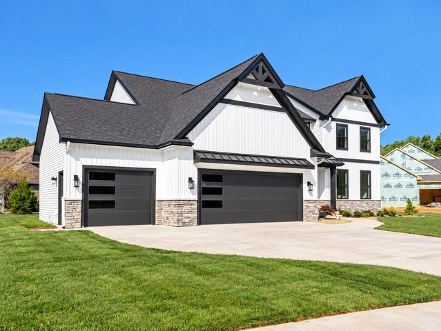 5940 Blue Jay Drive, Kalamazoo, MI 49009