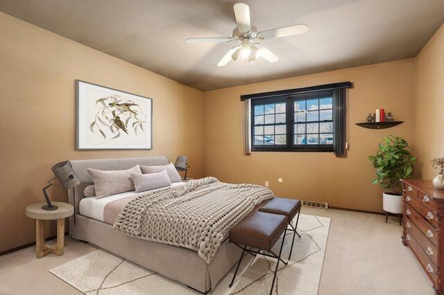 9210 Woodward Avenue, Highland, IN 46322