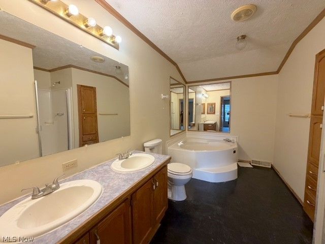 527 W 3rd Street, Uhrichsville, OH 44683