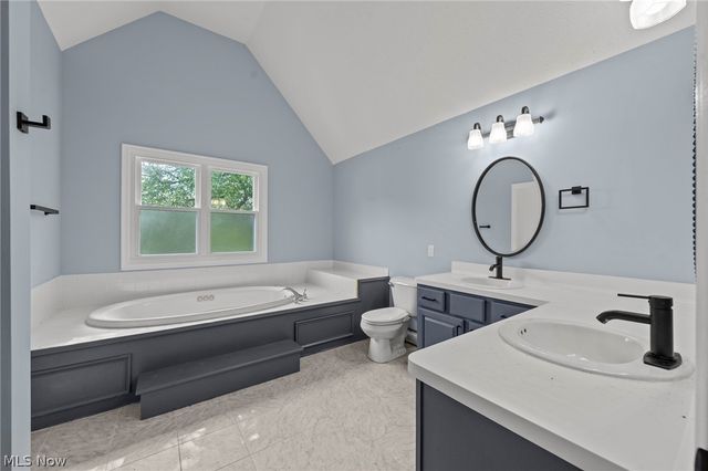 107 Keswick Court, Amherst, OH 44001