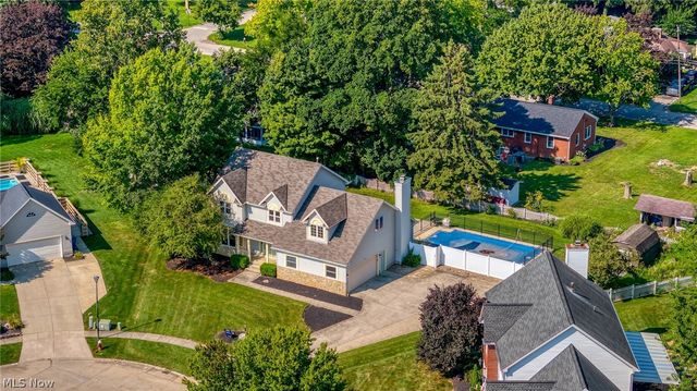 107 Keswick Court, Amherst, OH 44001