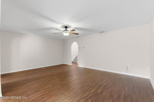 8253 HALLS HAMMOCK Court, Jacksonville, FL 32244