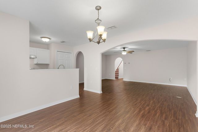 8253 HALLS HAMMOCK Court, Jacksonville, FL 32244