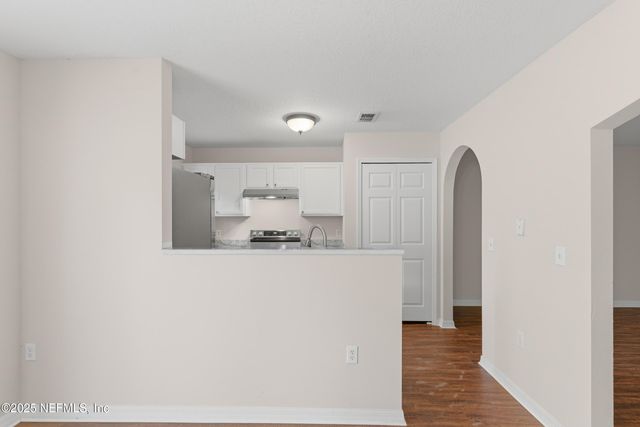 8253 HALLS HAMMOCK Court, Jacksonville, FL 32244