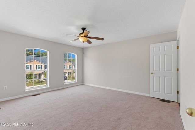 8253 HALLS HAMMOCK Court, Jacksonville, FL 32244