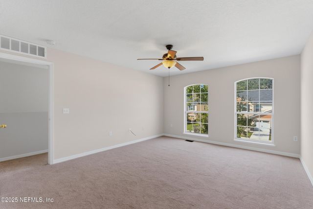 8253 HALLS HAMMOCK Court, Jacksonville, FL 32244