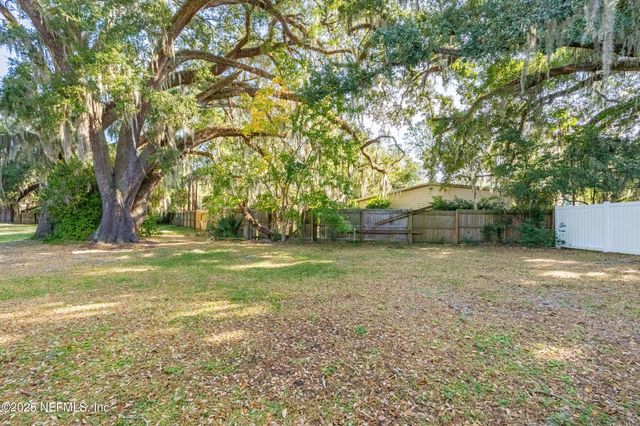 8253 HALLS HAMMOCK Court, Jacksonville, FL 32244