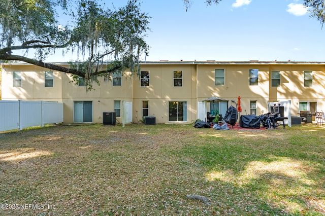8253 HALLS HAMMOCK Court, Jacksonville, FL 32244