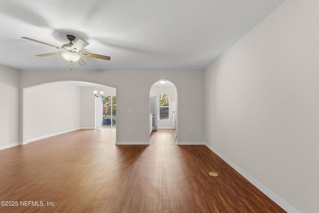 8253 HALLS HAMMOCK Court, Jacksonville, FL 32244