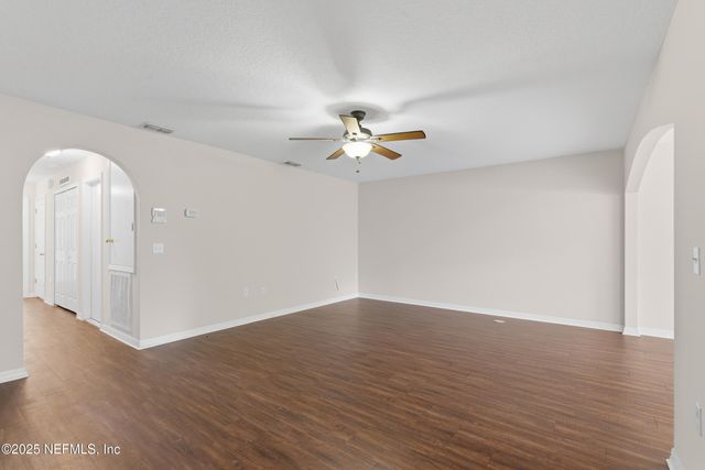 8253 HALLS HAMMOCK Court, Jacksonville, FL 32244