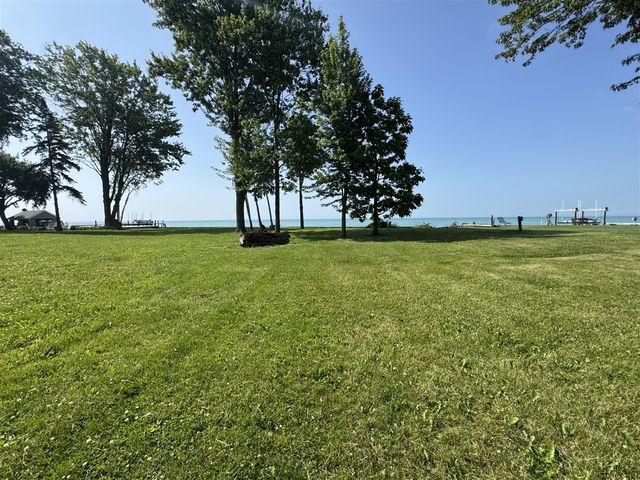 38172 Murdick Drive, New Baltimore, MI 48047