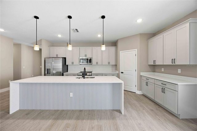 2108 RIVER HAWK LOOP, Winter Haven, FL 33880