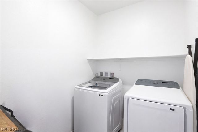 9672 Abel Cliff Street, Las Vegas, NV 89143